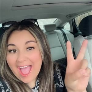 Meet your Posher, Vanessa